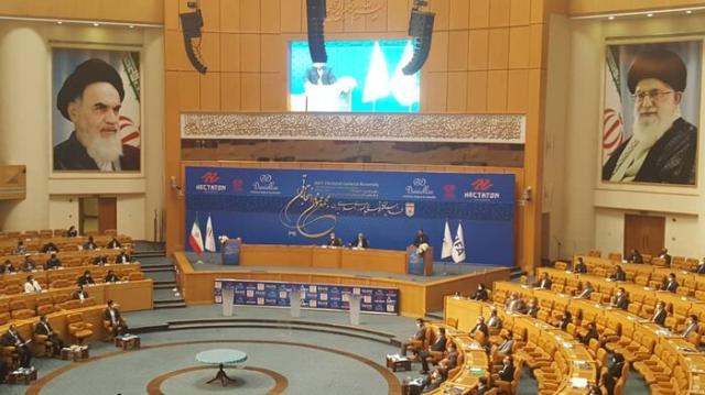 世界杯小组赛时间-伊朗经济学者当选足协主席 前球星卡里米九票落选